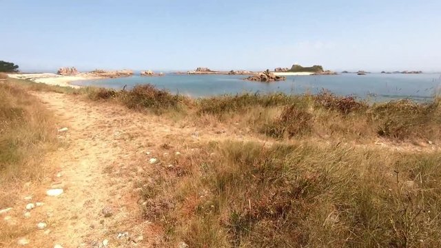 Vue panoramique depuis l'&icirc;le aux femmes en Bretagne C&ocirc;tes d'Armor. France