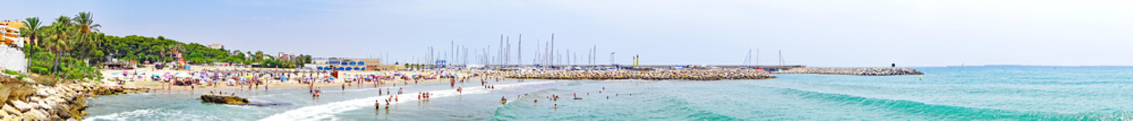 Obraz premium Beach and urbanization of Roc de San Gaieta, Tarragona, Catalunya, Spain, Europe
