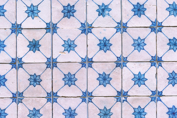 Madeira tile ornament