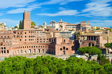 Fototapeta premium Ruins of Mercati di Traiano, Foro Traiano and Casa dei Cavalieri di Rodi