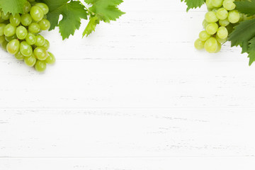 Green grape with leaves