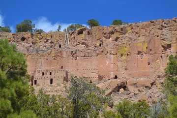 Fototapeta na wymiar Ancient Cliff Dwellings of the American Southwest