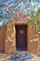 Obraz premium Adobe Doorway Architecture of New Mexico