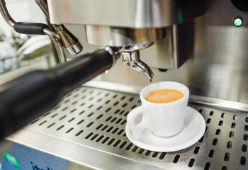 maquina de cafe expresso, xícara 