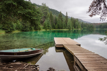 Obraz premium Exploring the Valley of The Five Lakes