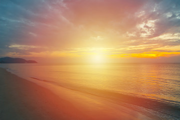 Fototapeta na wymiar Siluette sunset at the beach
