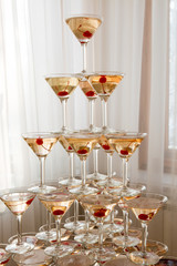 A slide of sparkling wine glasses.