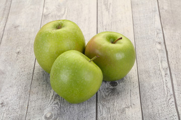 Green ripe apple