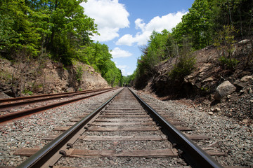Obraz premium Railroad Tracks - Vanishing Point Perspective Photo