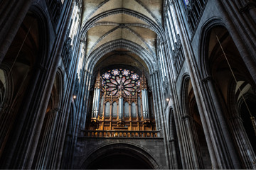 Fototapeta premium Orgue de coeur de la Cathédrale Notre-Dame-de-l'Assomption