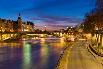 Fototapeta na wymiar Seine River from the Pont Notre-Dame of Paris