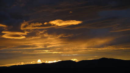 Fototapeta premium amanecer en leon