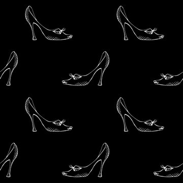 Seamless pattern with elegant cartoon woman's shoes. White outline silhouettes on black background. Hand drawn sketch \ doodle. Vector illustration.