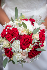 Bouquet de la mariée lors des photos de couple