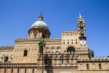 Fototapeta na wymiar Palermo Cathedral in Sicily, Italy