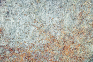 Stone wall in contrasting colors