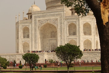 Fototapeta na wymiar tourist destination in Agra india Taj Mahal 