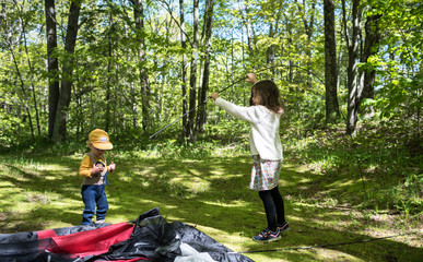 LIttle Girl Takes Down Tent © Scottie