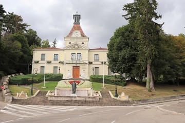 Mairie ou hôtel de ville du village de Saint Jean de Bournay - Département Isère - France