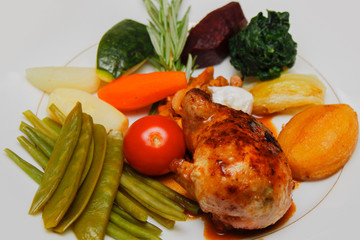 Pigeonneau et légumes