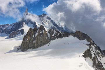 Fototapeta na wymiar View from Punta Helbronner, Aosta Valley, Italy