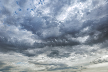 Obraz premium Beautiful sunny view of deep blue sky and Altocumulus cloud. 