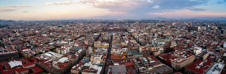 Fototapeta na wymiar Vue de Mexico du haut de la tour Latino America