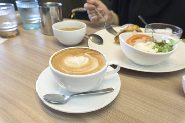 breakfast ホットコーヒー　カフェラッテ 