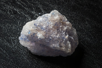 天然岩塩　Large crystals of edible rock salt Minerals