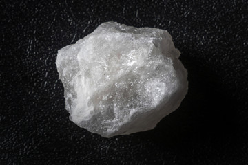 天然岩塩　Large crystals of edible rock salt Minerals