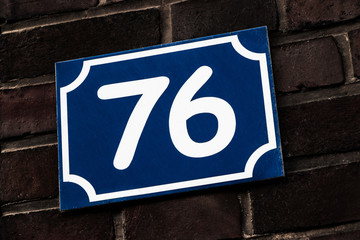 Hausnummer 76