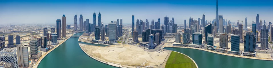 Foto op Plexiglas Luchtpanorama op het centrum van Dubai, Verenigde Arabische Emiraten, op een zomerdag. © Funny Studio