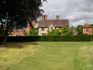 Fototapeta na wymiar gardens and estate packwood house warwickshire england uk