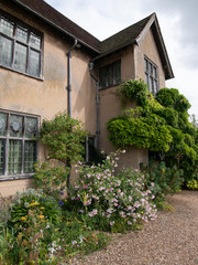Fototapeta na wymiar gardens and estate packwood house warwickshire england uk
