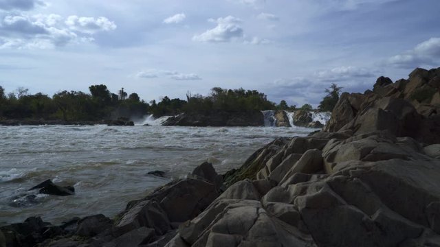 Khone Phapeng Falls the traveler Destination at Laos