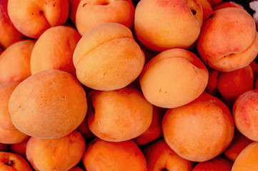 Natural apricots grown without the use of harmful substances.