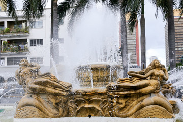 La plaza O'Leary es un espacio público de Caracas, Venezuela