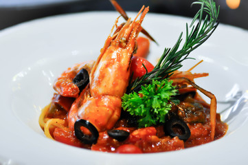spaghetti, prawn spaghetti or shrimp spaghetti