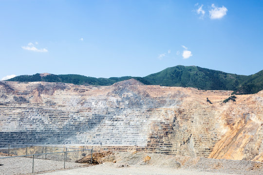 bingham canyon open pit copper mine