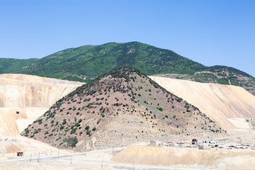 bingham canyon open pit copper mine 