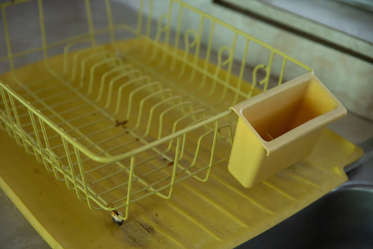 Yellow dish rack