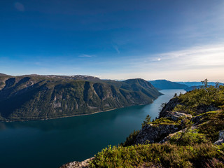 Fototapeta na wymiar Beautiful scenery on top of a fjord in Norway during summer