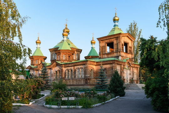 Exterior view of Holy Trinity Cathedral