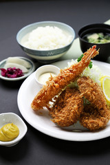 エビフライ　メンチカツ