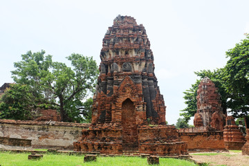 AYUTTHAYA, THAILAND many Tourists from around the world in wat chaiwattanaram, Thailand grand...