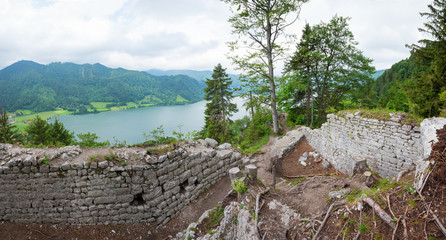 Ruine Hohenwaldeck, ehemalige Burg der Waldecker oberhalb des Schliersee