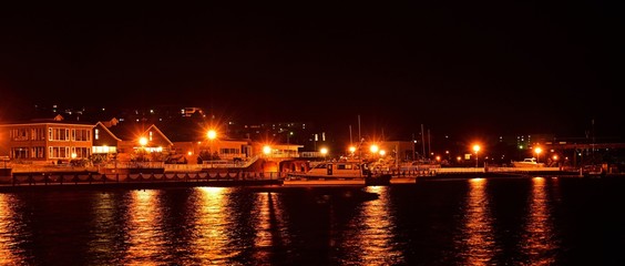Fototapeta na wymiar 室蘭港ハーバーの夜景＠北海道