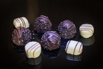 chocolate pralines truffles purpure decoration