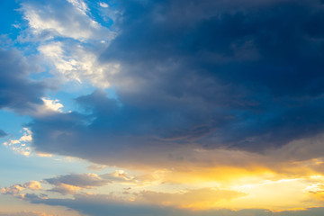 Obraz premium blue sky with clouds. place to insert text. natural background