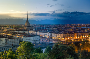 Fototapeta na wymiar Turin view at 3 differente hour in the same frame.